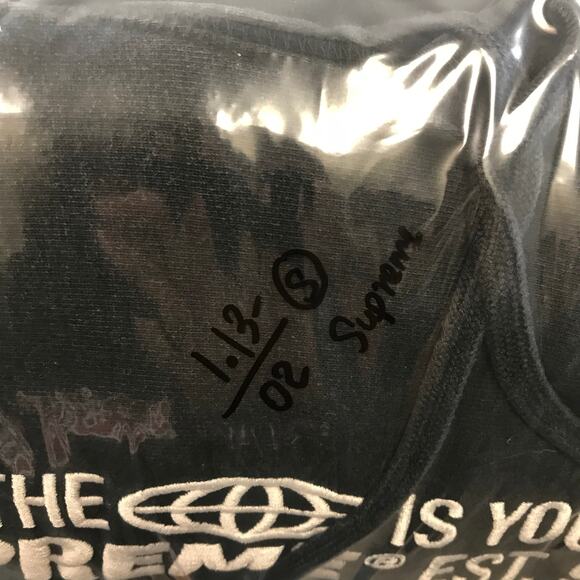 SUPREME World Is‎ Yours Hooded Sweatshirt Logo Embroidered Small - Picture 12 of 12